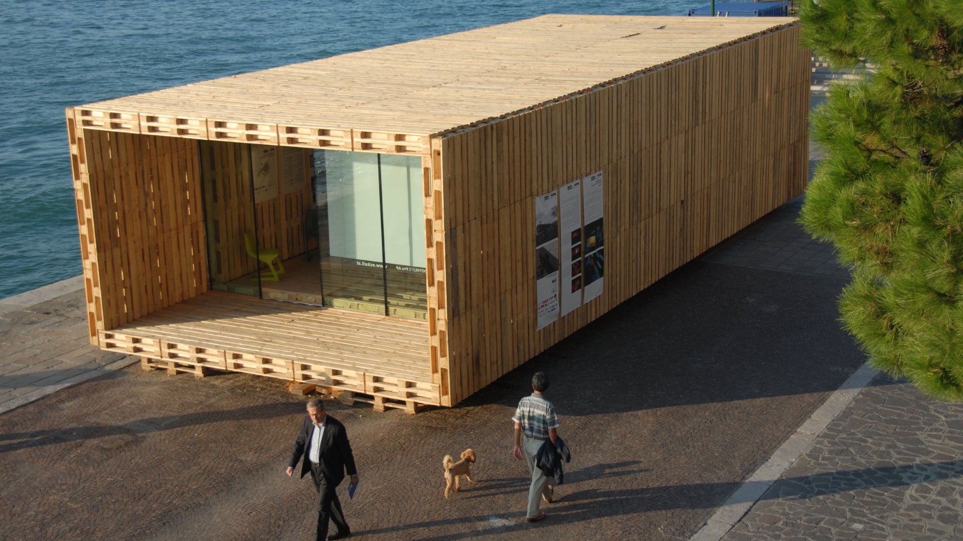 Что такое дом из поддонов